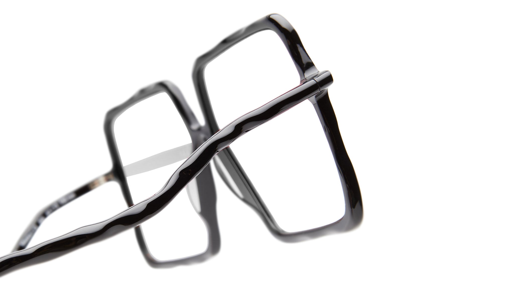 L12 BS Black Shine
