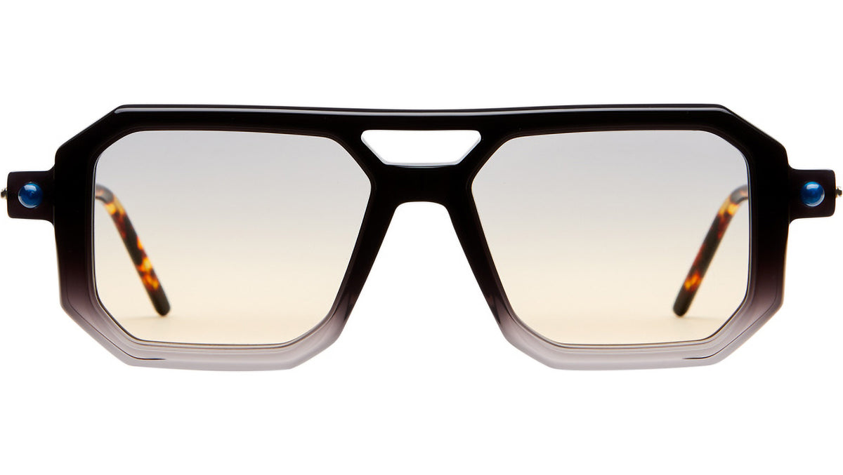P8 BKG Gradient Black
